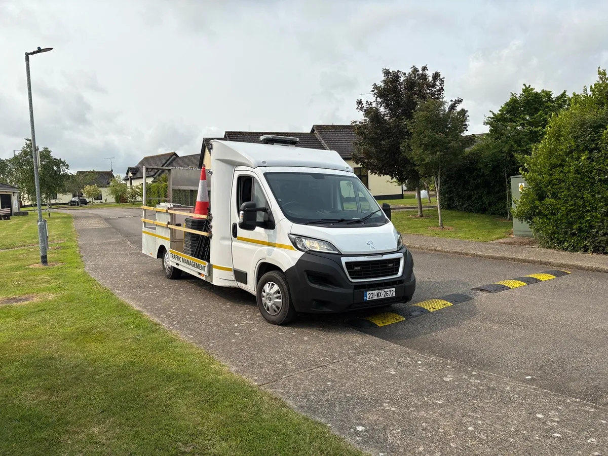 Traffic management van - Image 1