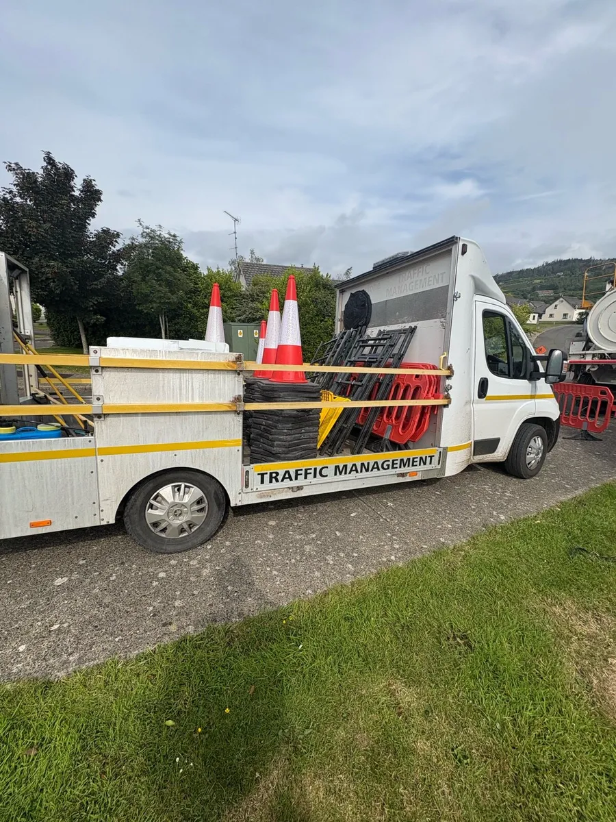 Traffic management van - Image 2