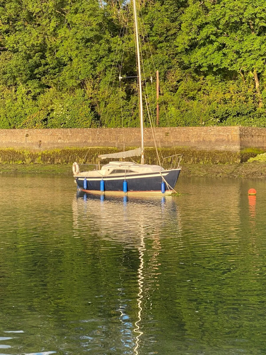 Snapdragon 21ft sailboat - Image 2