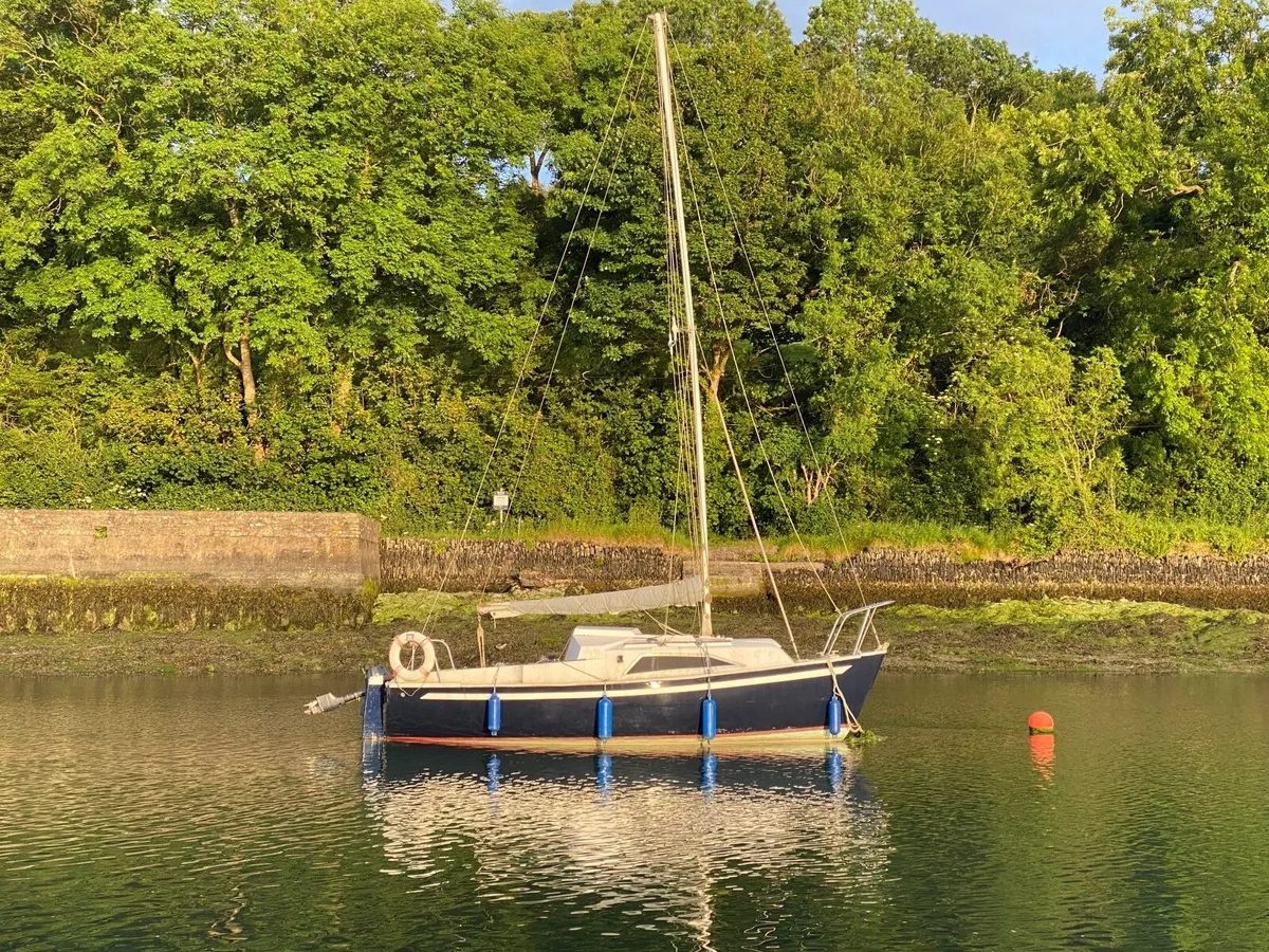 Snapdragon 21ft sailboat - Image 4
