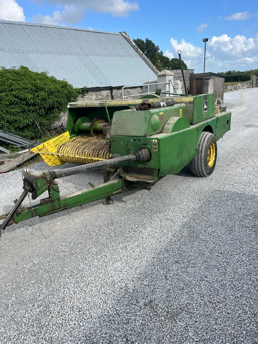 John Deere 459 square baler - Image 1
