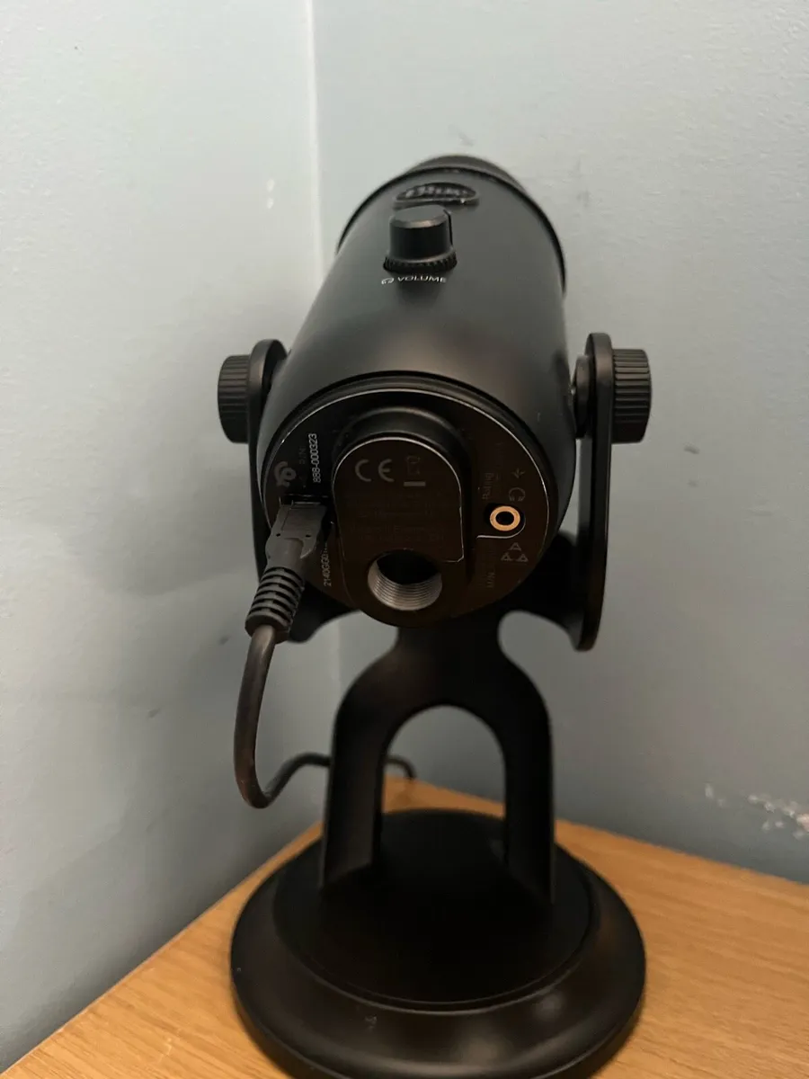 Blue yeti mic - Image 3
