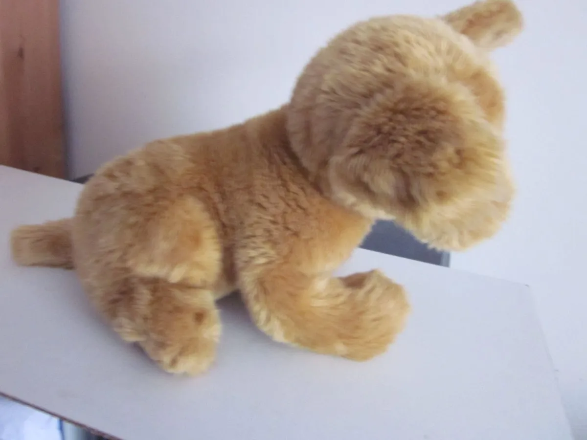 Vintage Russ Banjo Sitting Puppy Plush Toy - Image 3