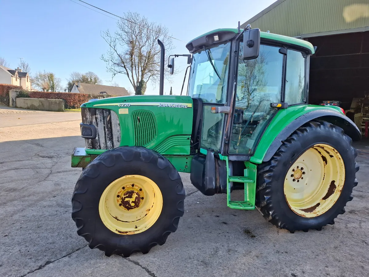 John Deere 6220 - Image 1