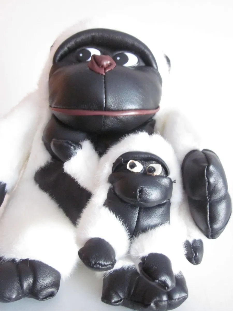 Plush Mania Gorilla with Baby Gorilla Stuffed Toy - Image 4