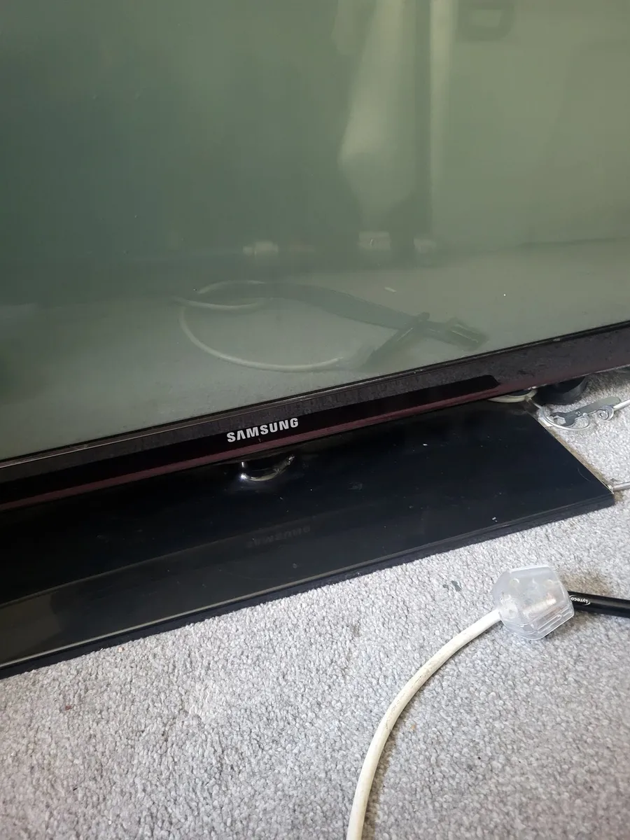 TV - Image 1