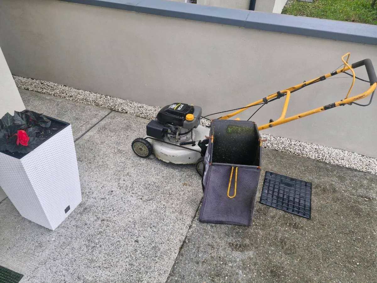 Self drive Lawnmower for sale - Image 1