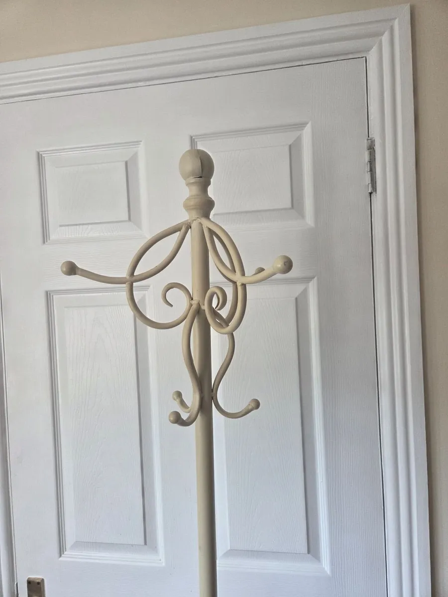 Coat stand (FREE) - Image 3