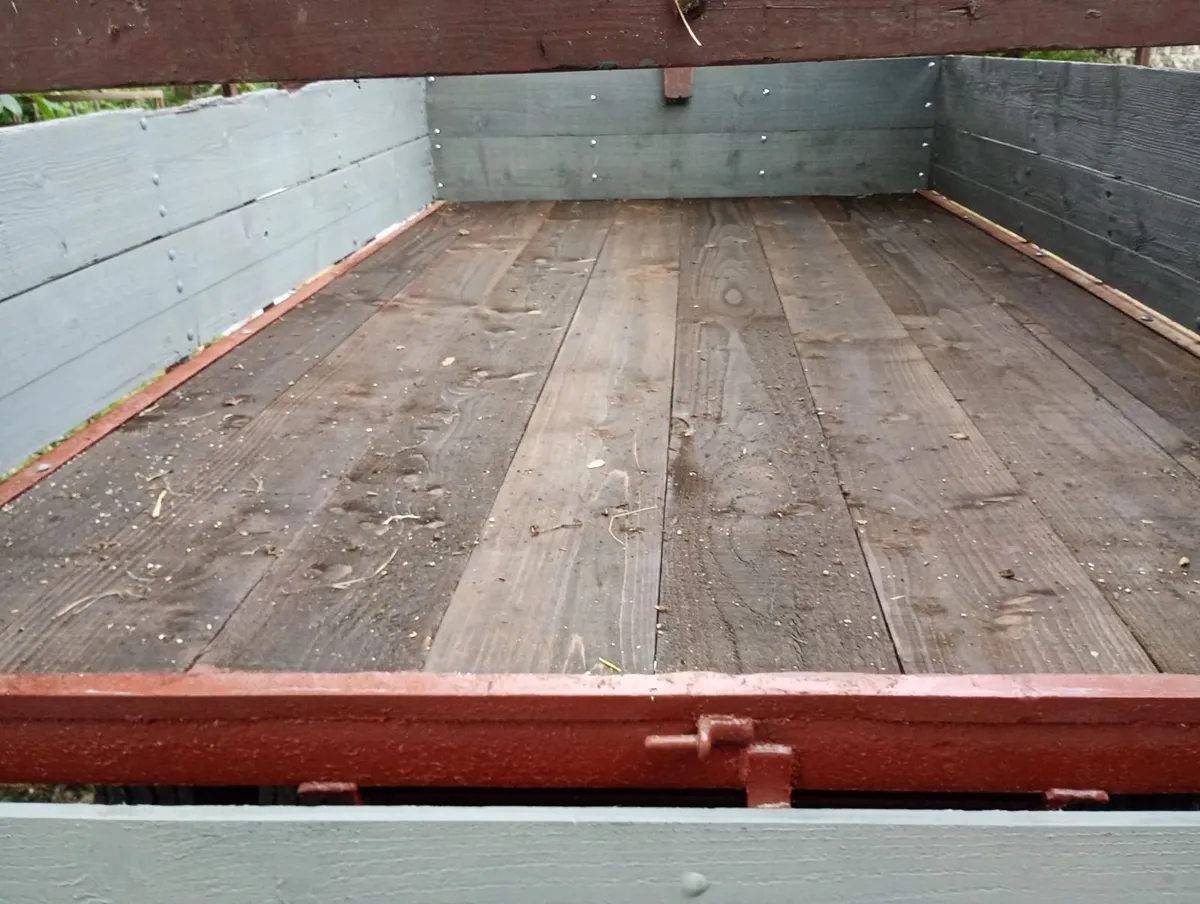 Tractor trailer - Image 2