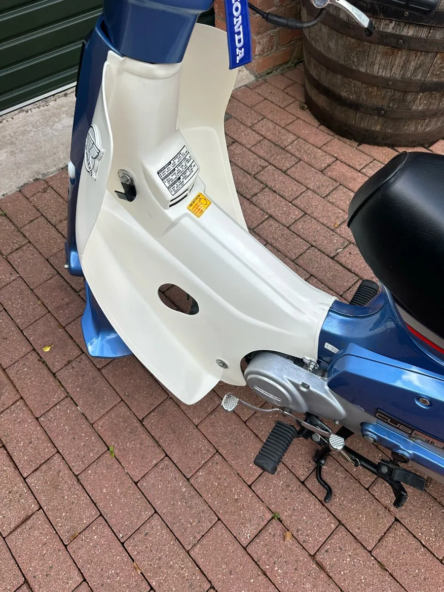 Honda c90 Cub - Image 3