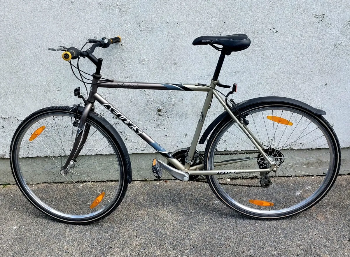 Bicycle hybrid/cross - Image 1