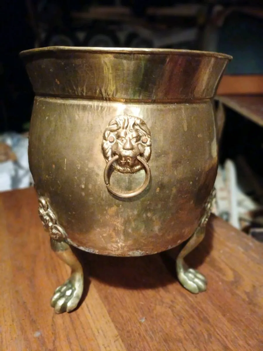 Collection of 1 Brass Scuttle & 2 Brass Bins - Image 4