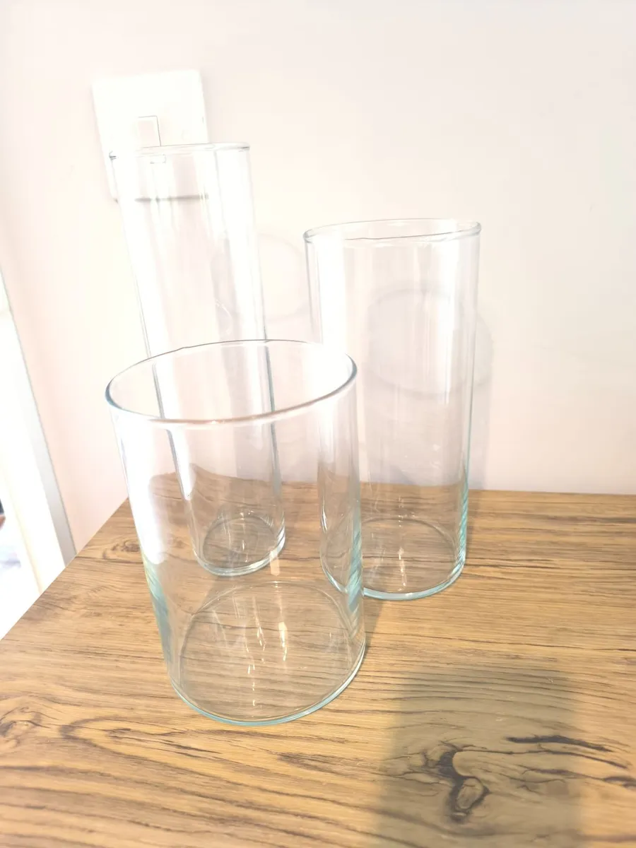 Wedding Decor : glass vases, bud vases, candles - Image 1