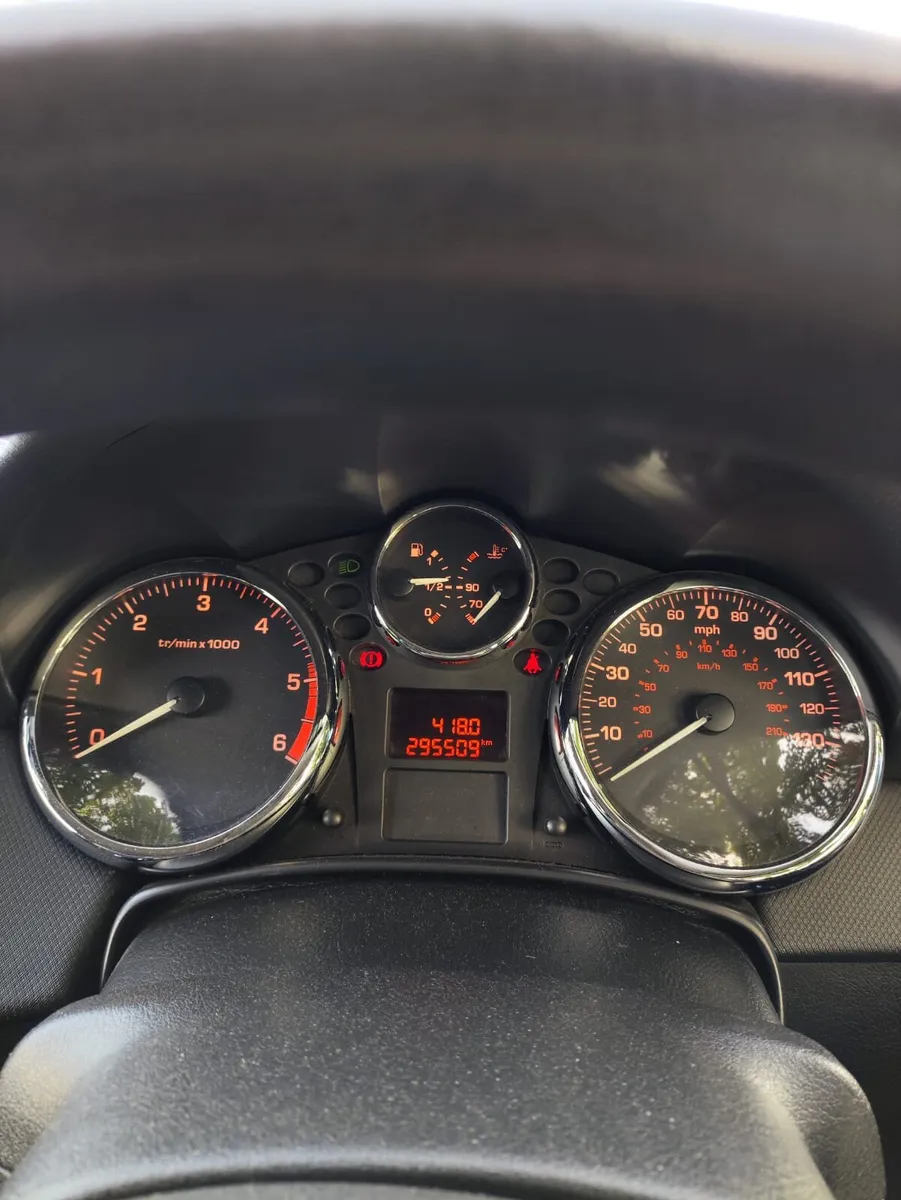 Peugeot 207 - Image 1