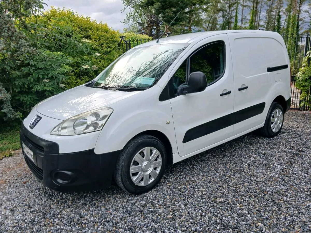 2010 PEUGEOT PARTNER VAN - Image 2