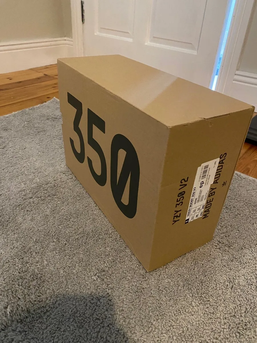 Yeezy 350 - Image 3
