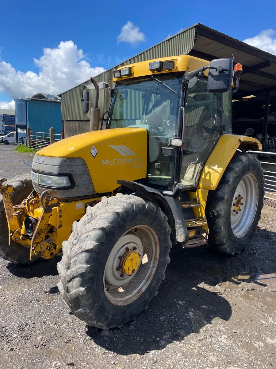 McCormick mc100 4wd tractor - Image 2