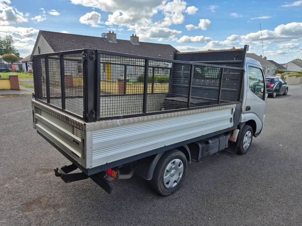 Toyota dyna - Image 4