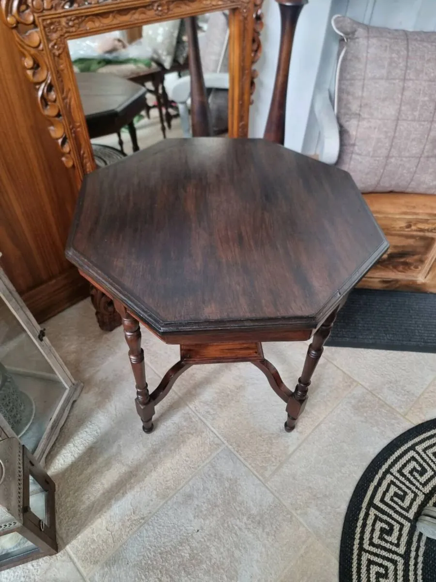 Beautiful Occasional Lamp Table - Image 4