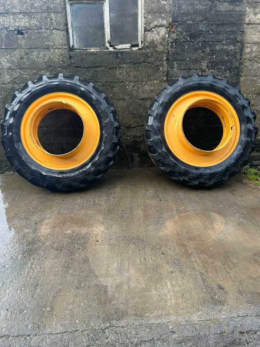 Dual wheels for loading shovel - Image 3