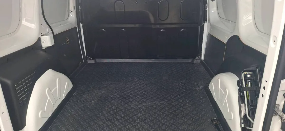 Renault kangoo 2020 - Image 4