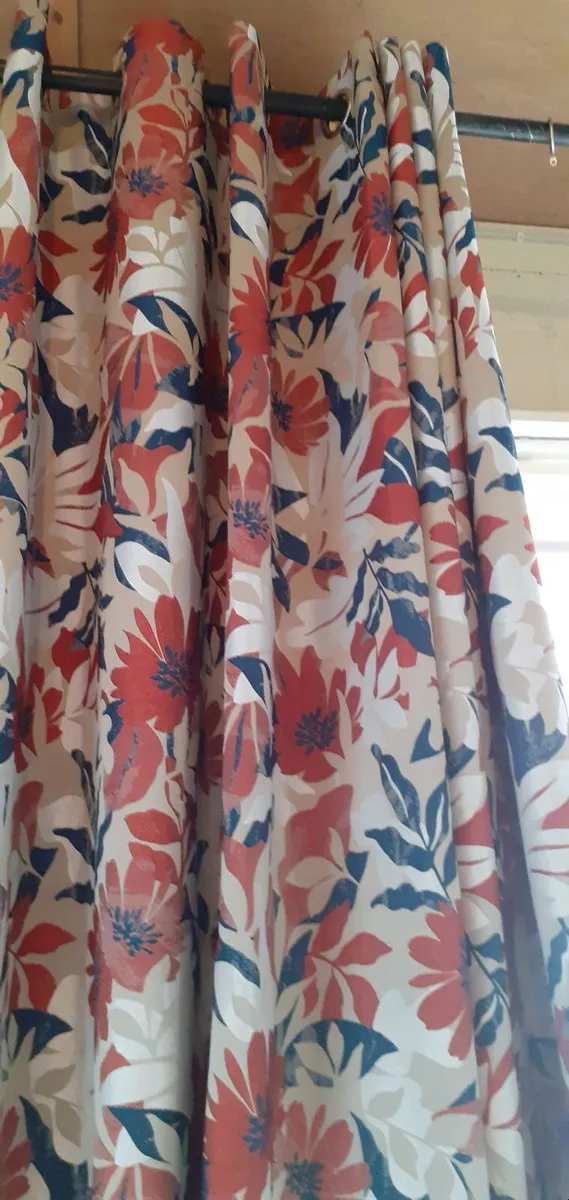 Curtains - Image 1