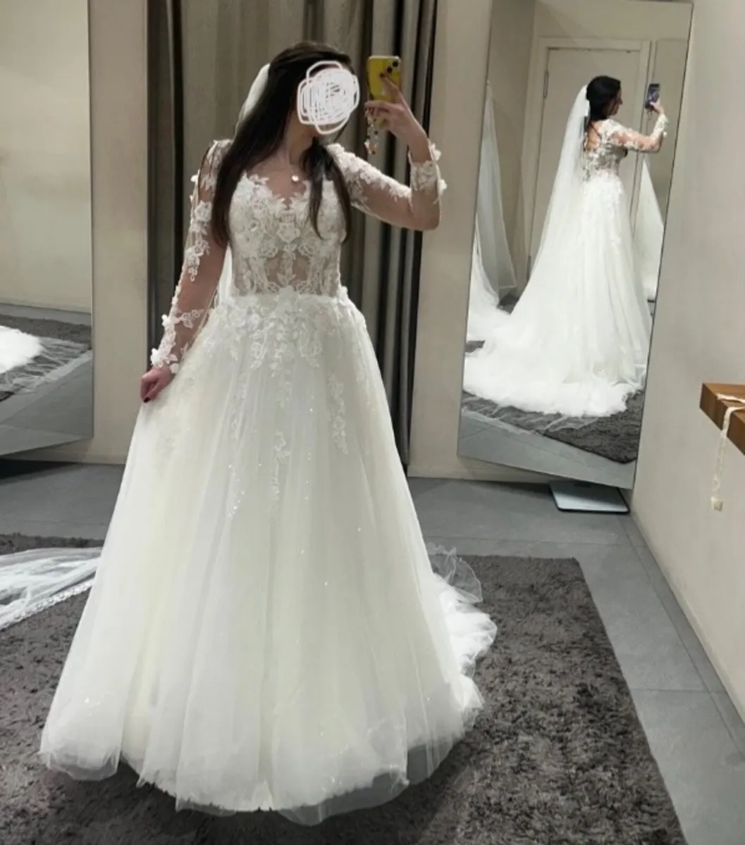 ✨ Wedding Dress & Veil – UK 8 / EU 36✨ - Image 2