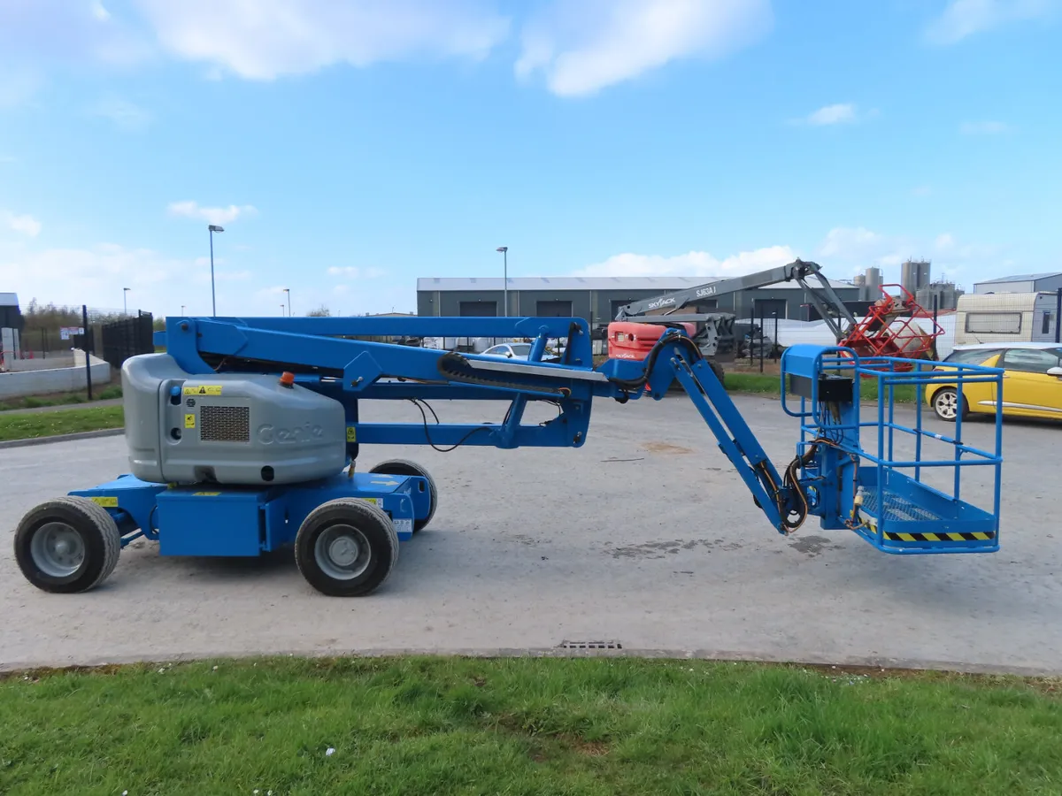 Genie Z45/25 Bi Fuel - Refurbished - New Batteries - Image 3