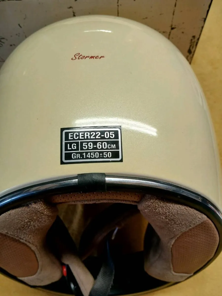 Stoner helmet - Image 3