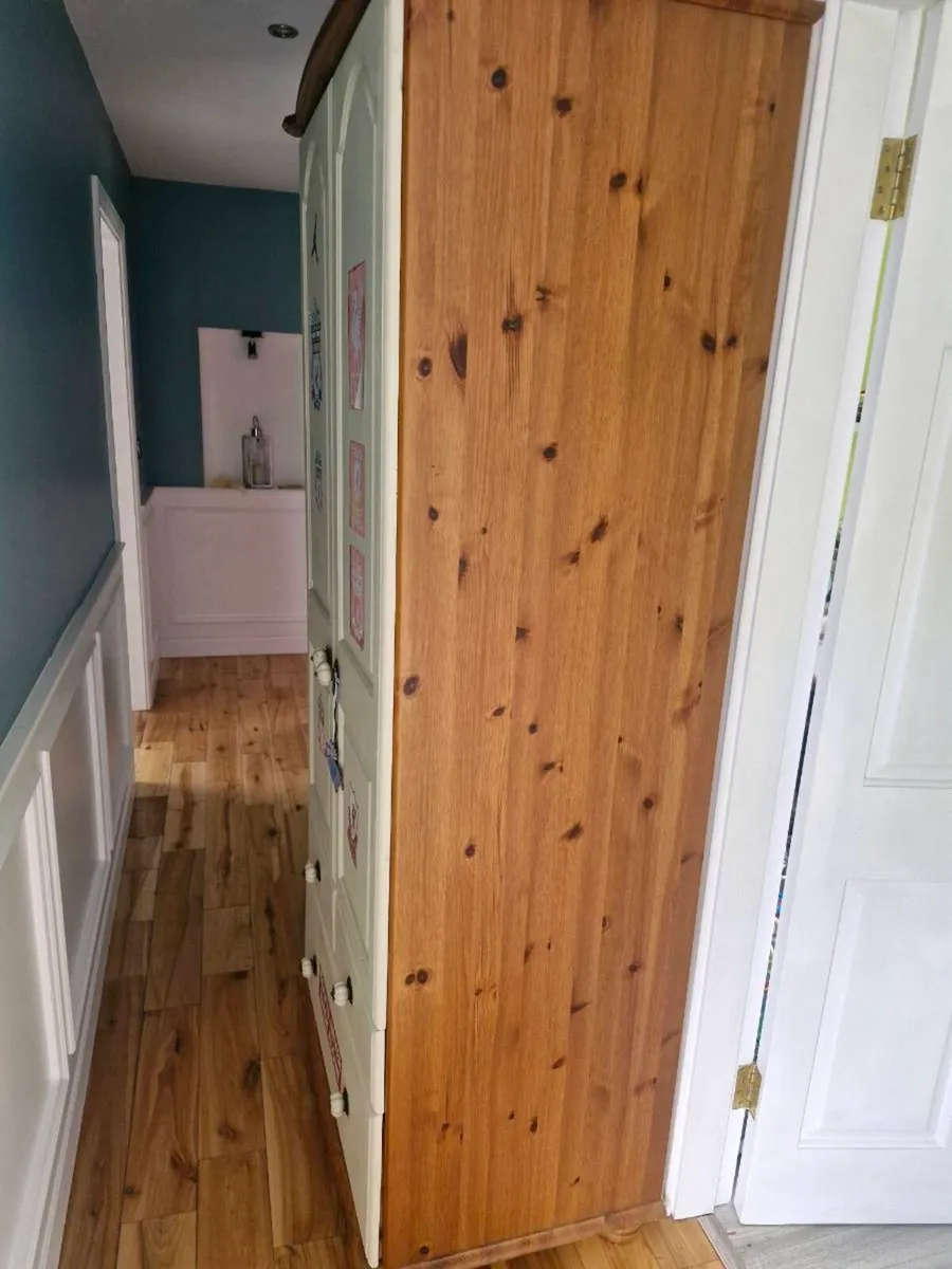 Wardrobe - Image 2