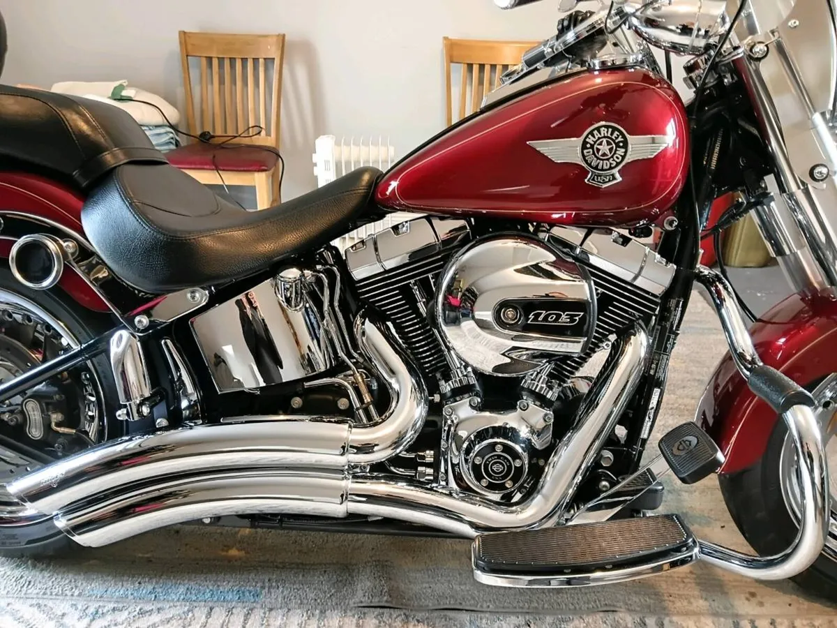2017 FATBOY 1690 cc MINT CONDITION LOW MILES - Image 3