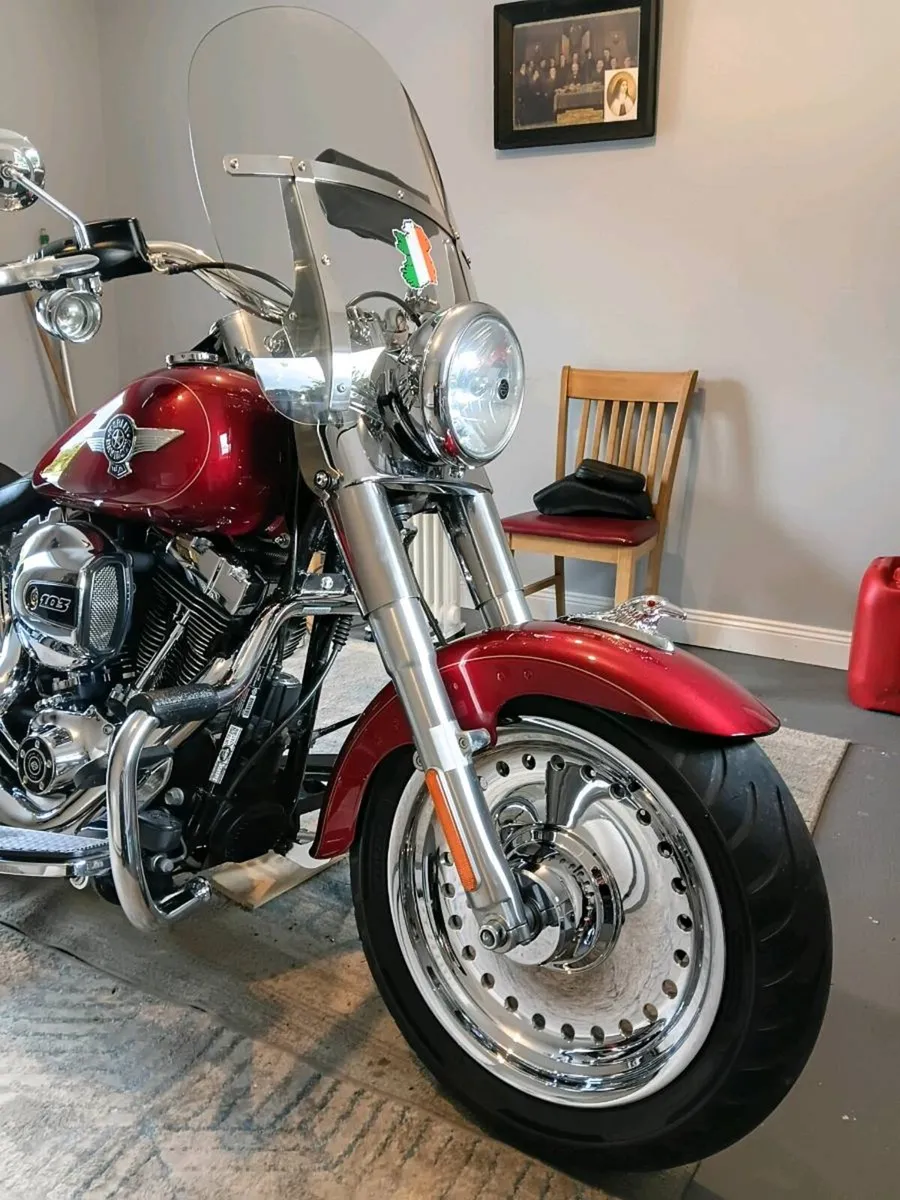 2017 FATBOY 1690 cc MINT CONDITION LOW MILES - Image 1