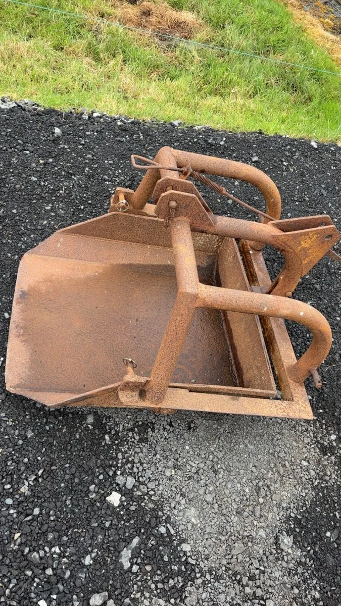 Vintage Attachments - Image 4