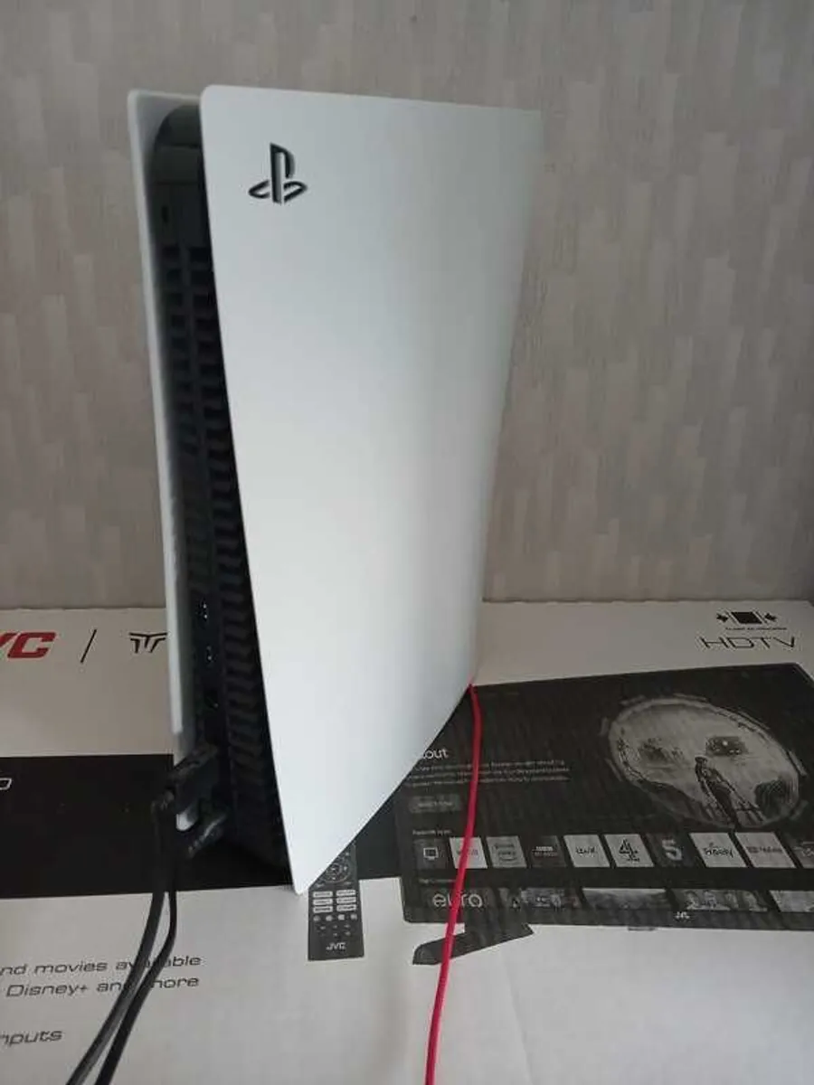 PlayStation 5 & PlayStation Portable Bundle - Image 1