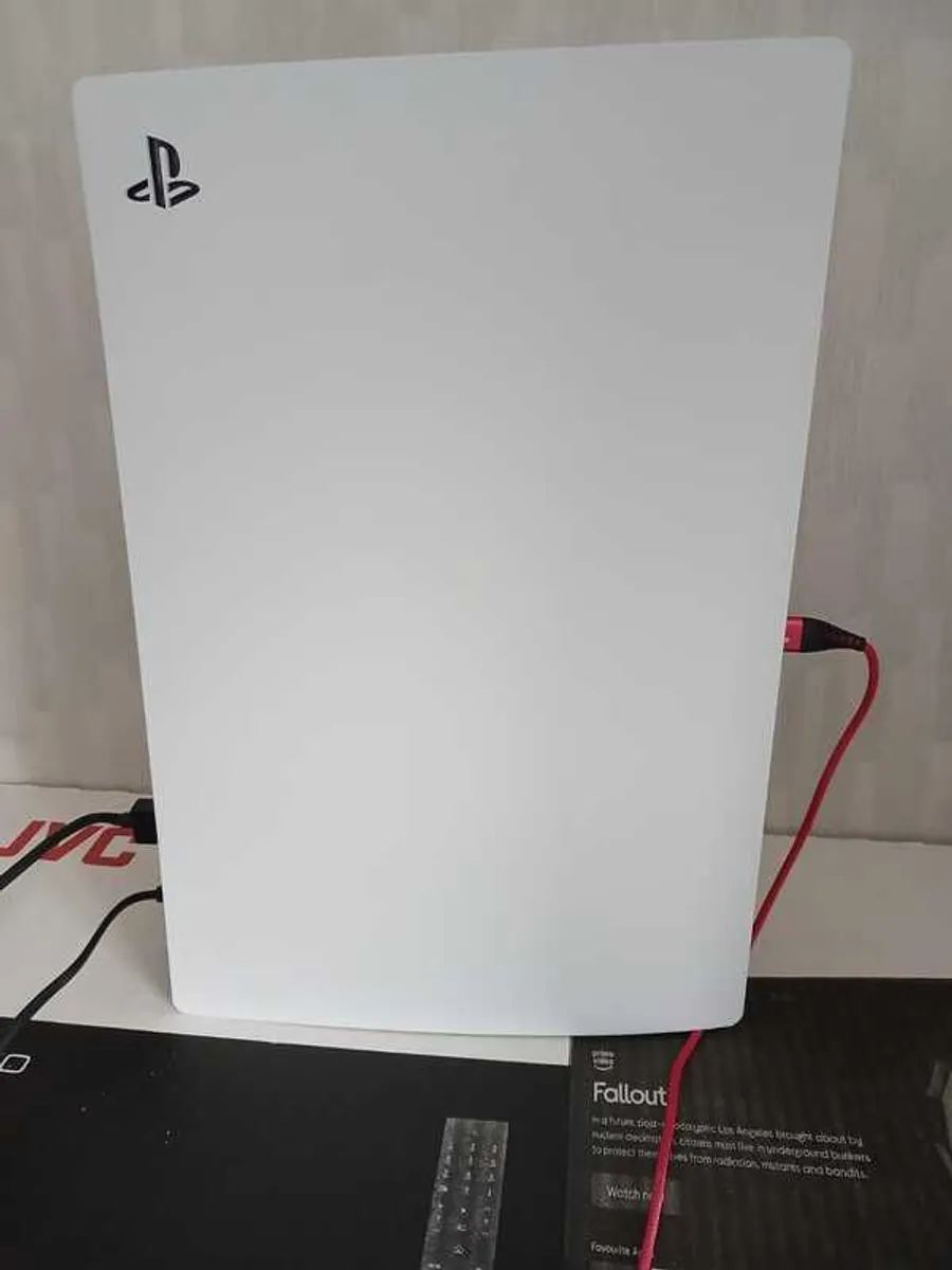 PlayStation 5 & PlayStation Portable Bundle - Image 3