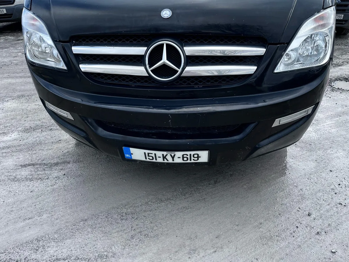 Bus - Image 1