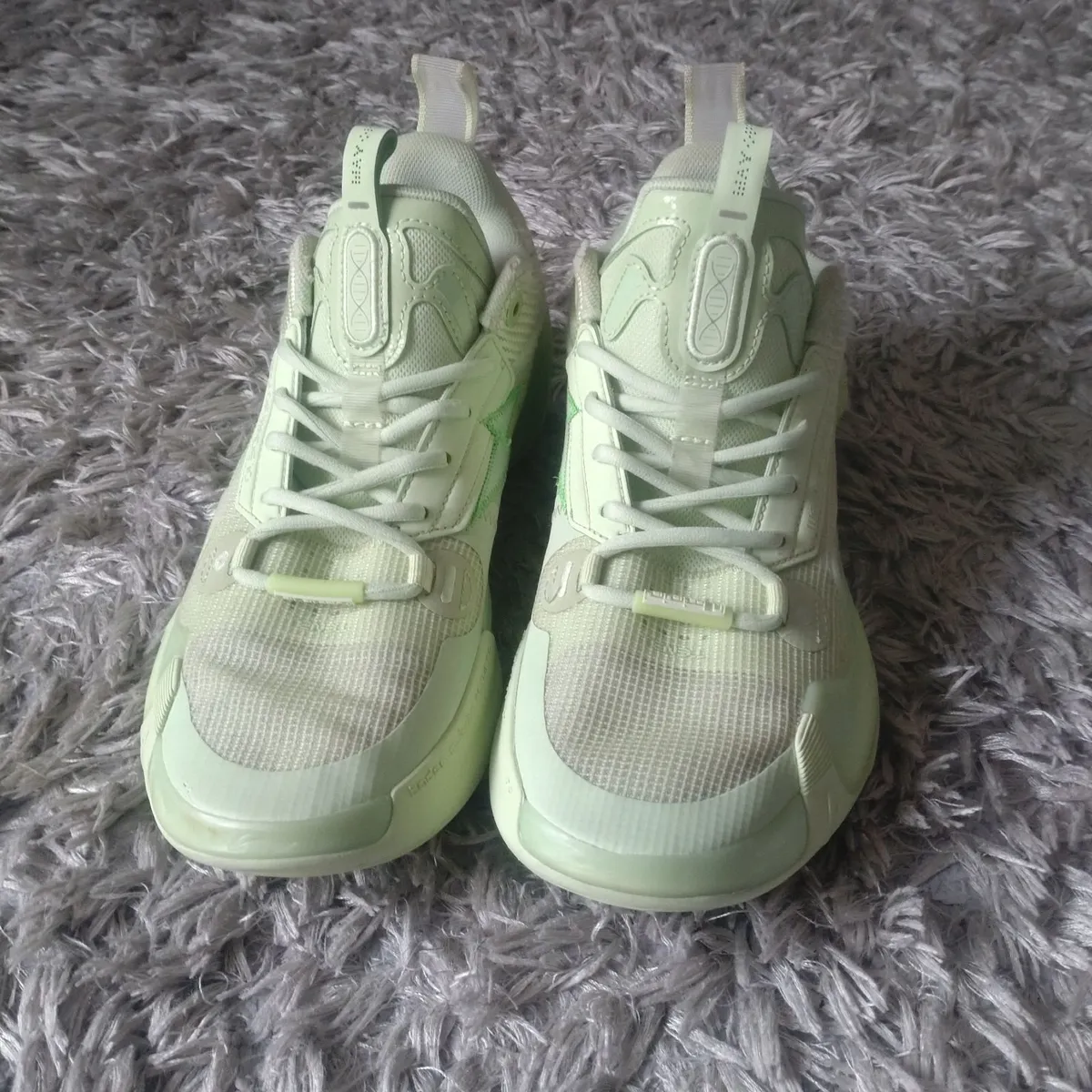 Basketball Shoes - Image 2
