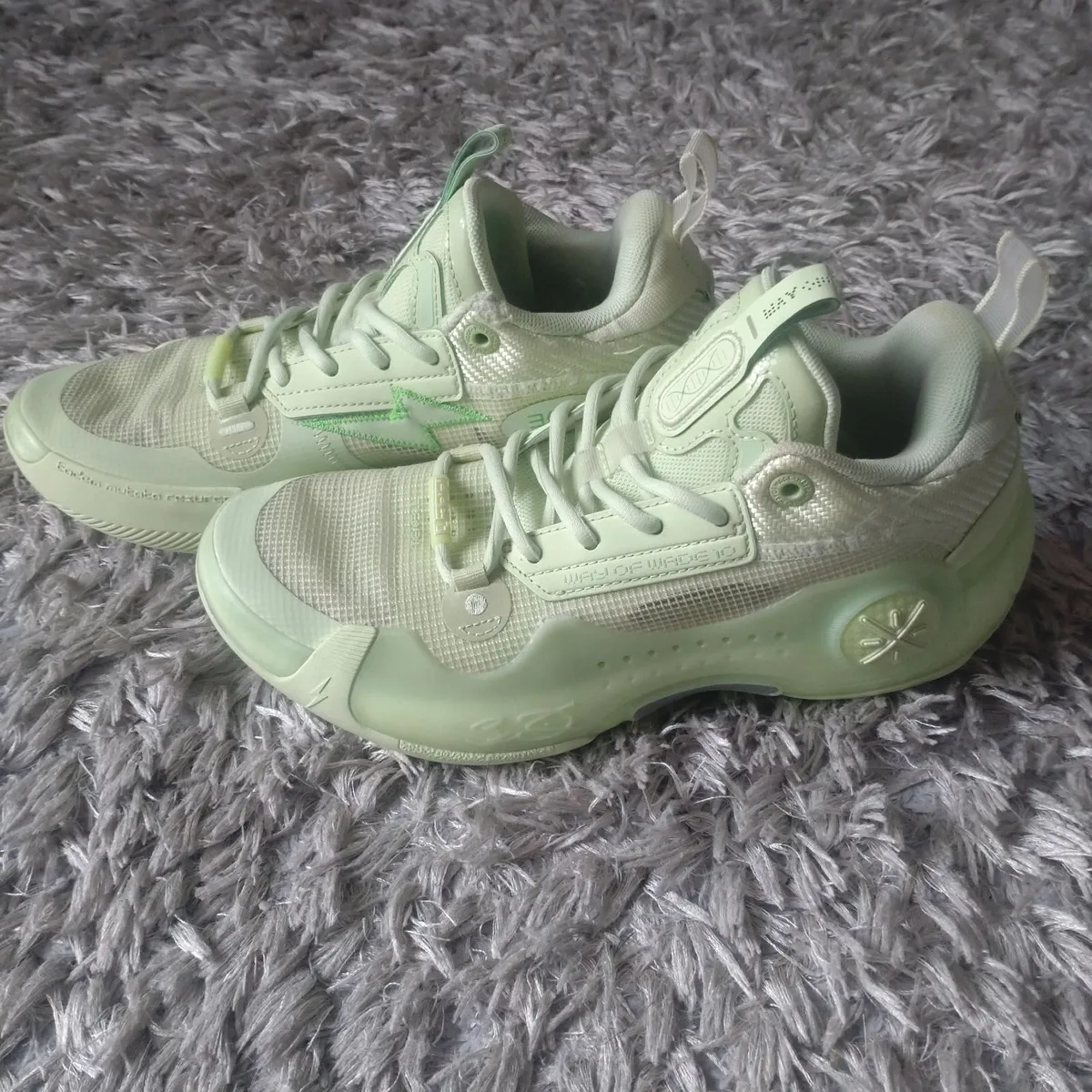 Basketball Shoes - Image 3
