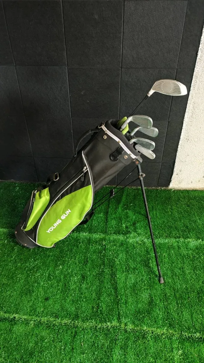 Cobra Waterproof Golf Bag / Junior Golf Set - Image 3