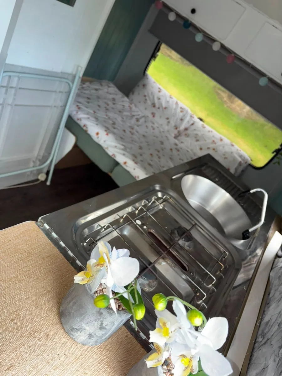 Caravan - Image 3