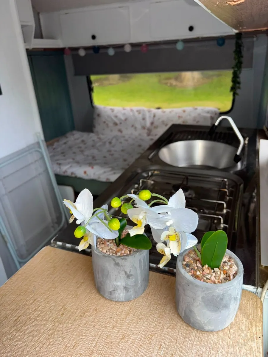 Caravan - Image 4