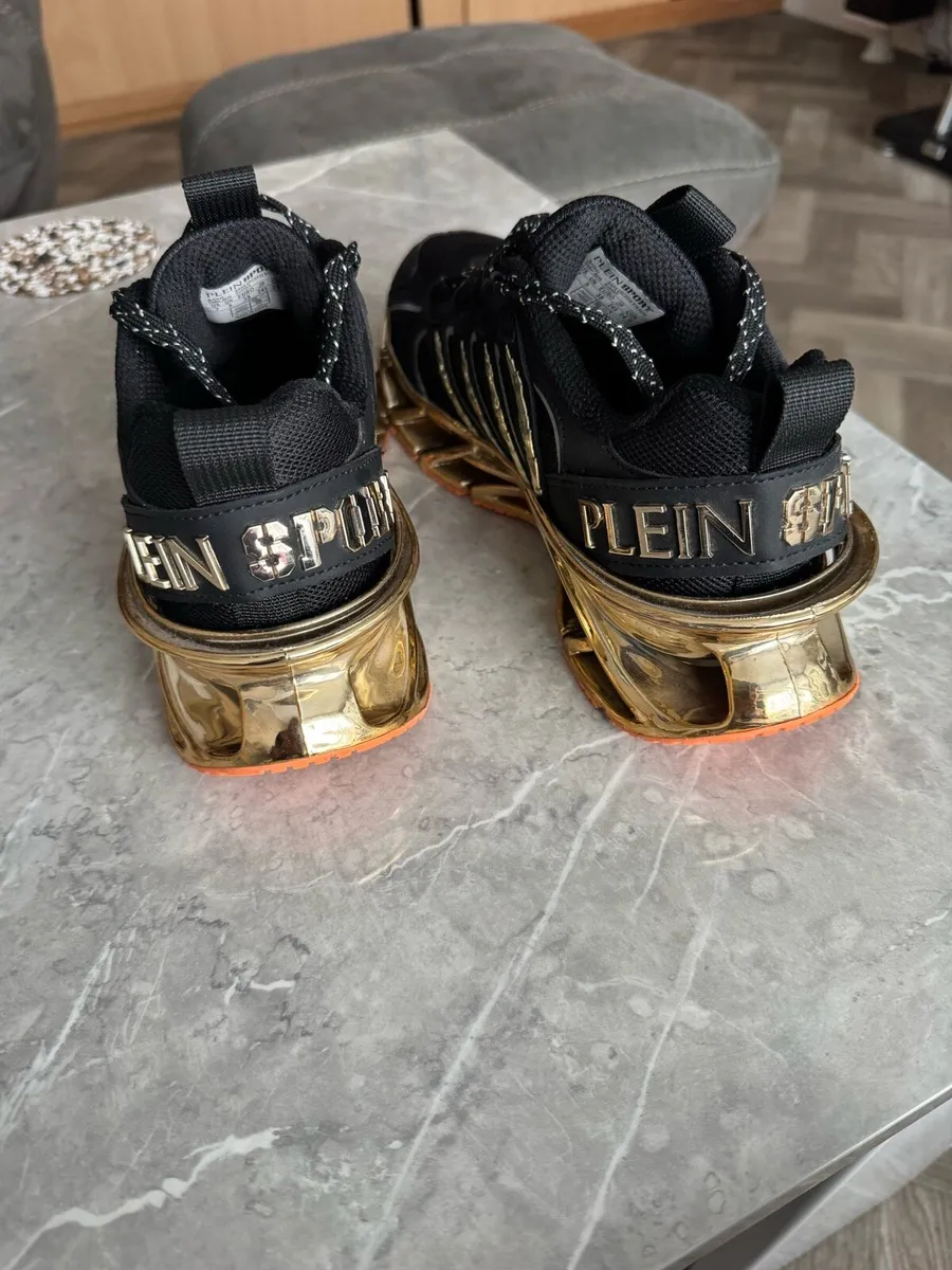 Footwear - Image 2