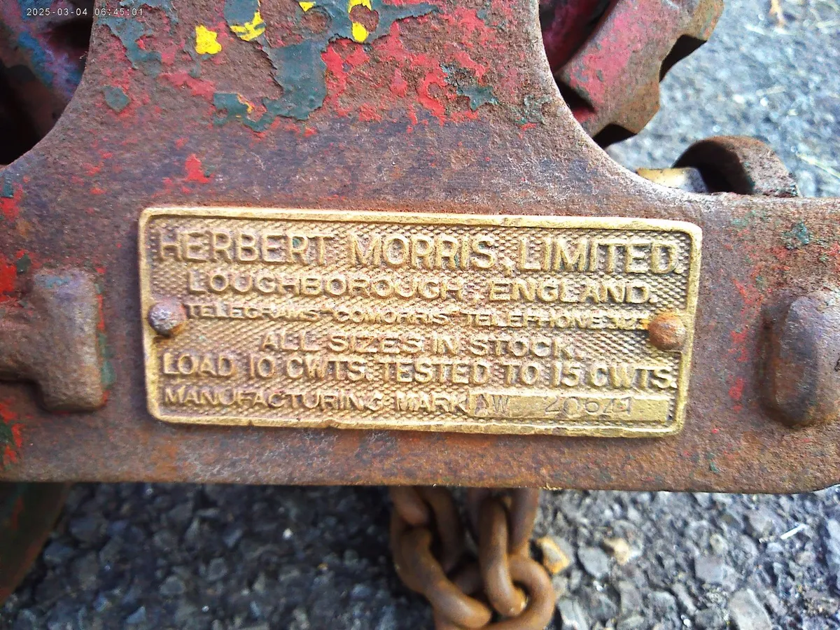 Chain Hoist - Image 3