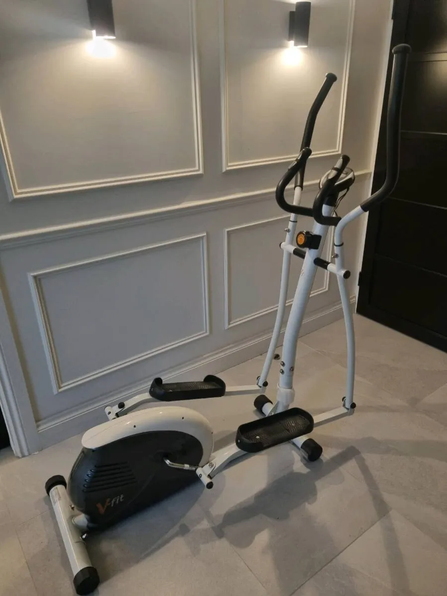 Cross trainer - Image 2