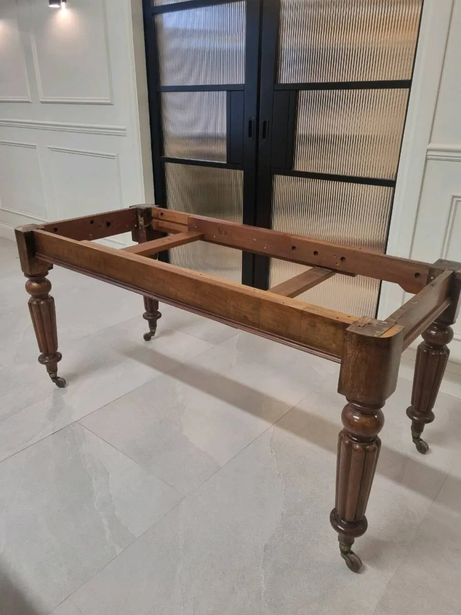 Kitchen table base - Image 1