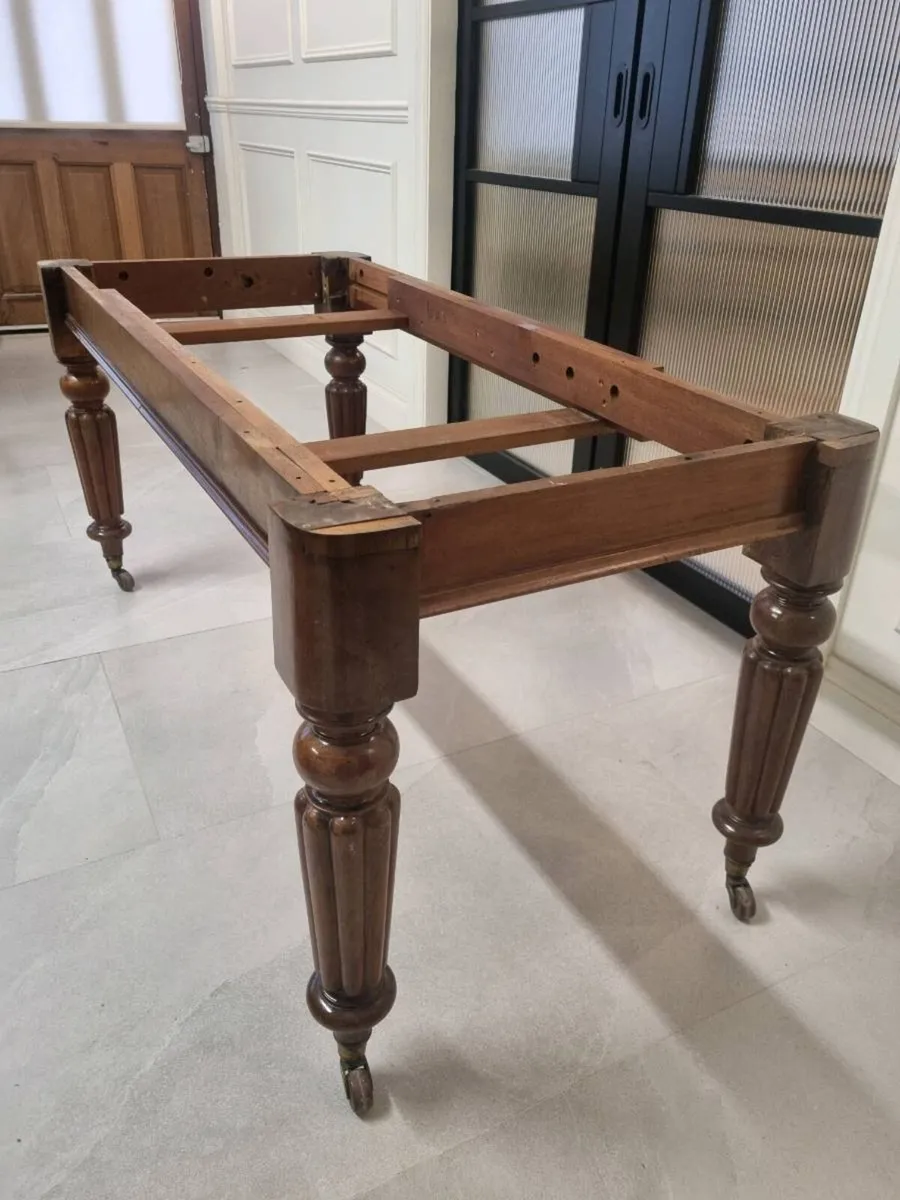 Kitchen table base - Image 3