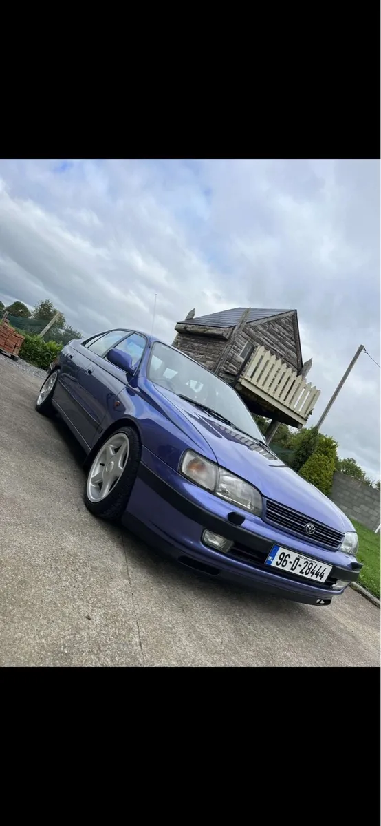 Toyota carina - Image 1