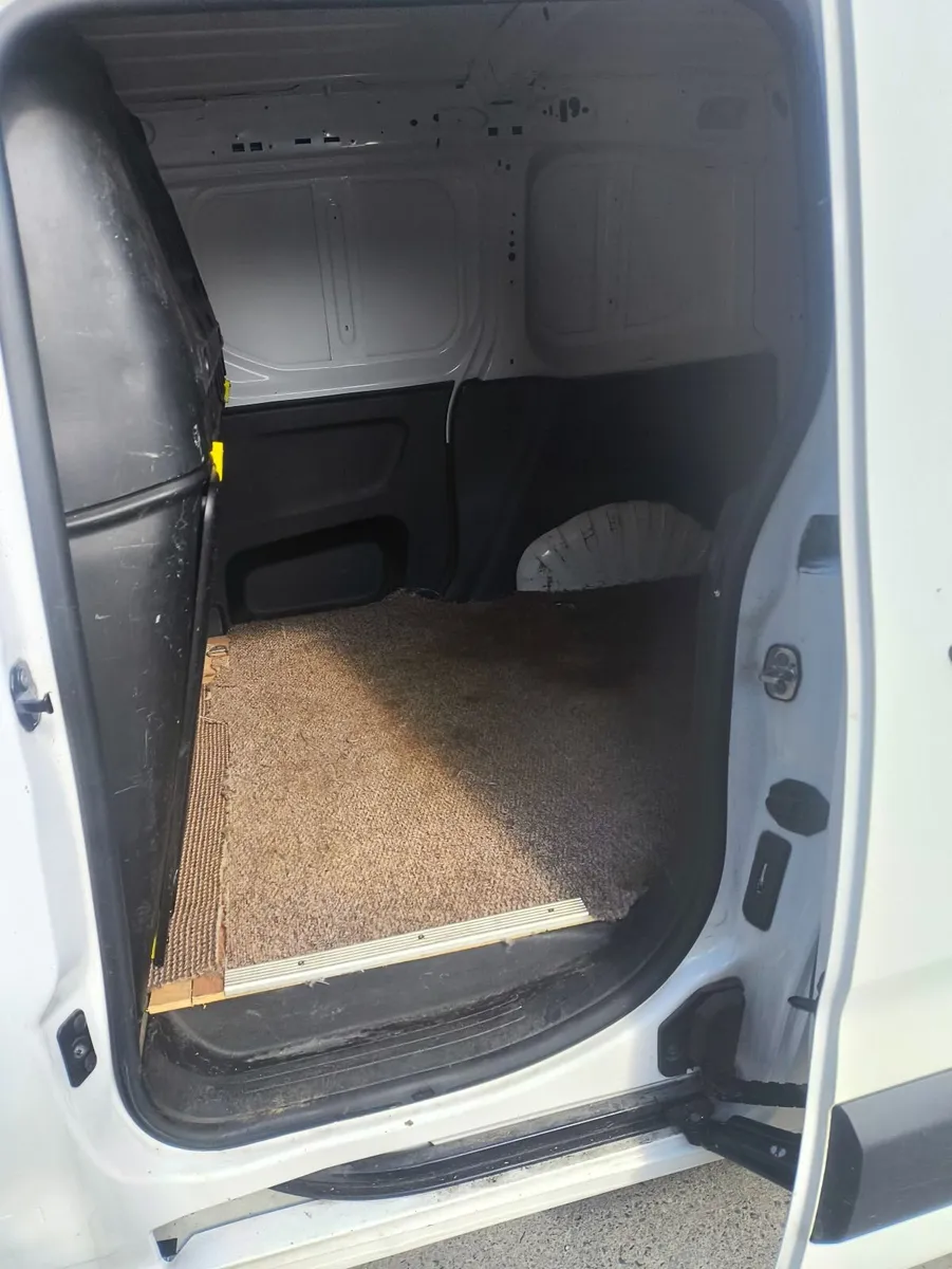 Peugeot Partner 2019 - Image 2