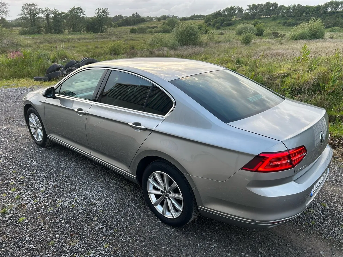 VW Passat Highline - Image 4