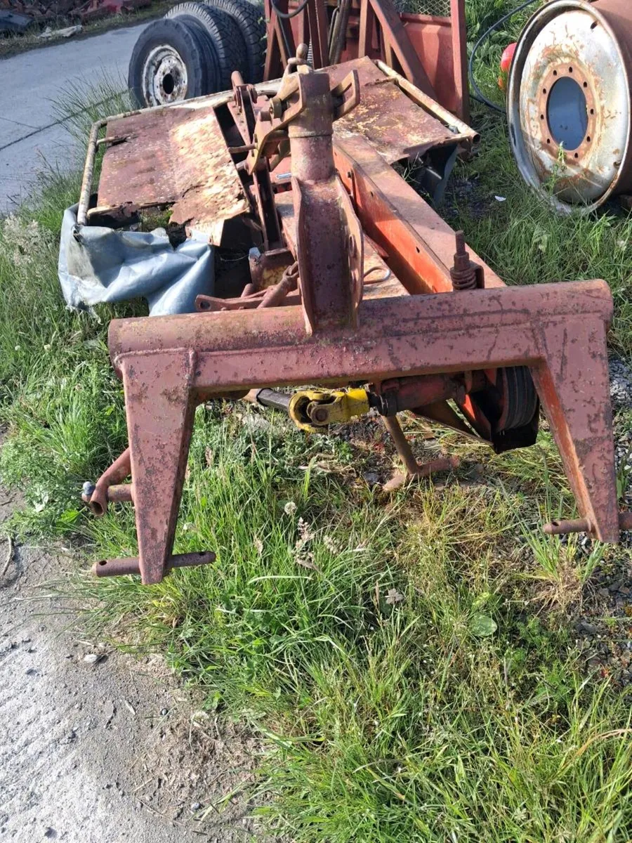 Farm  machinery - Image 1